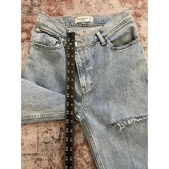 Abercrombie & Fitch The 90s Straight Ultra High Rise Criss Cross Jeans 25 0R - Picture 7 of 10